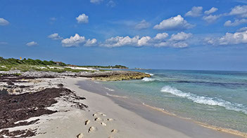 Isla Mujeres vacation rentals, beach