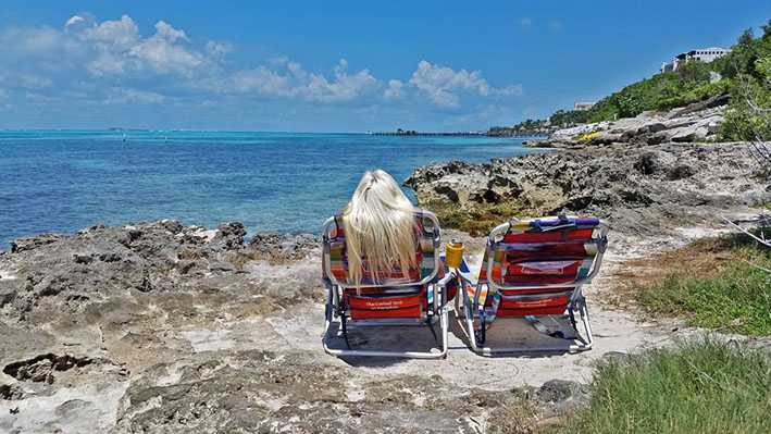Isla Mujeres chllin by the reef